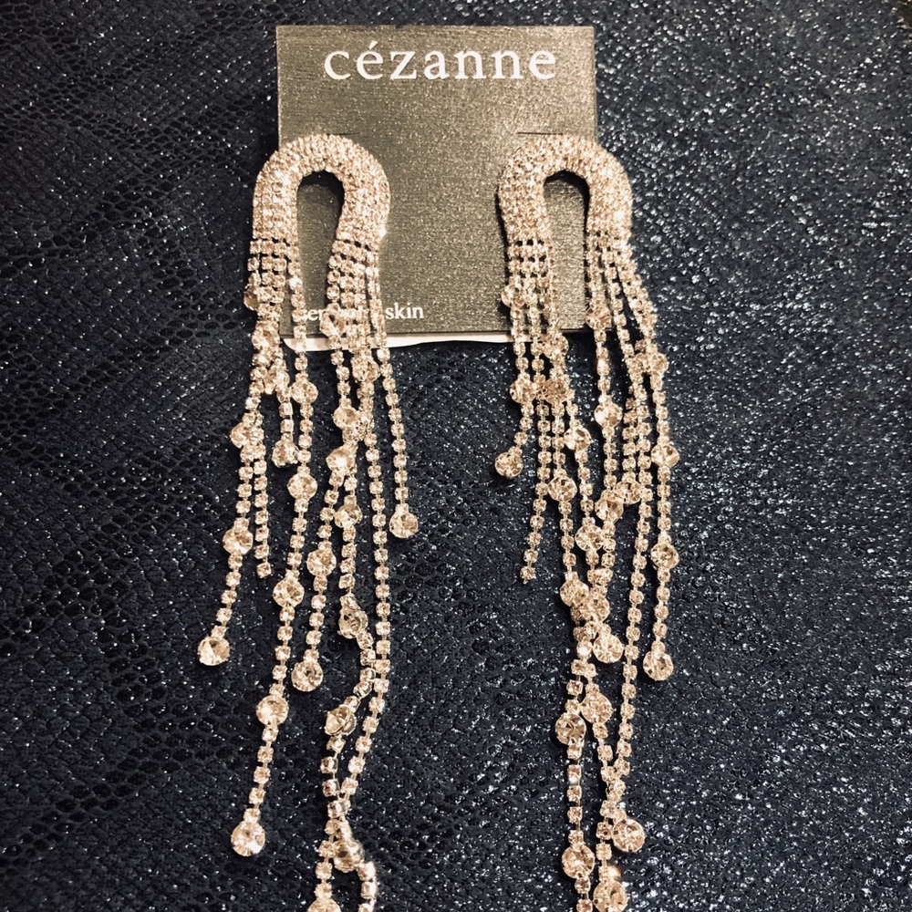 ✨NWT✨ Cézanne Crystal Rainbow Chandelier Earrings